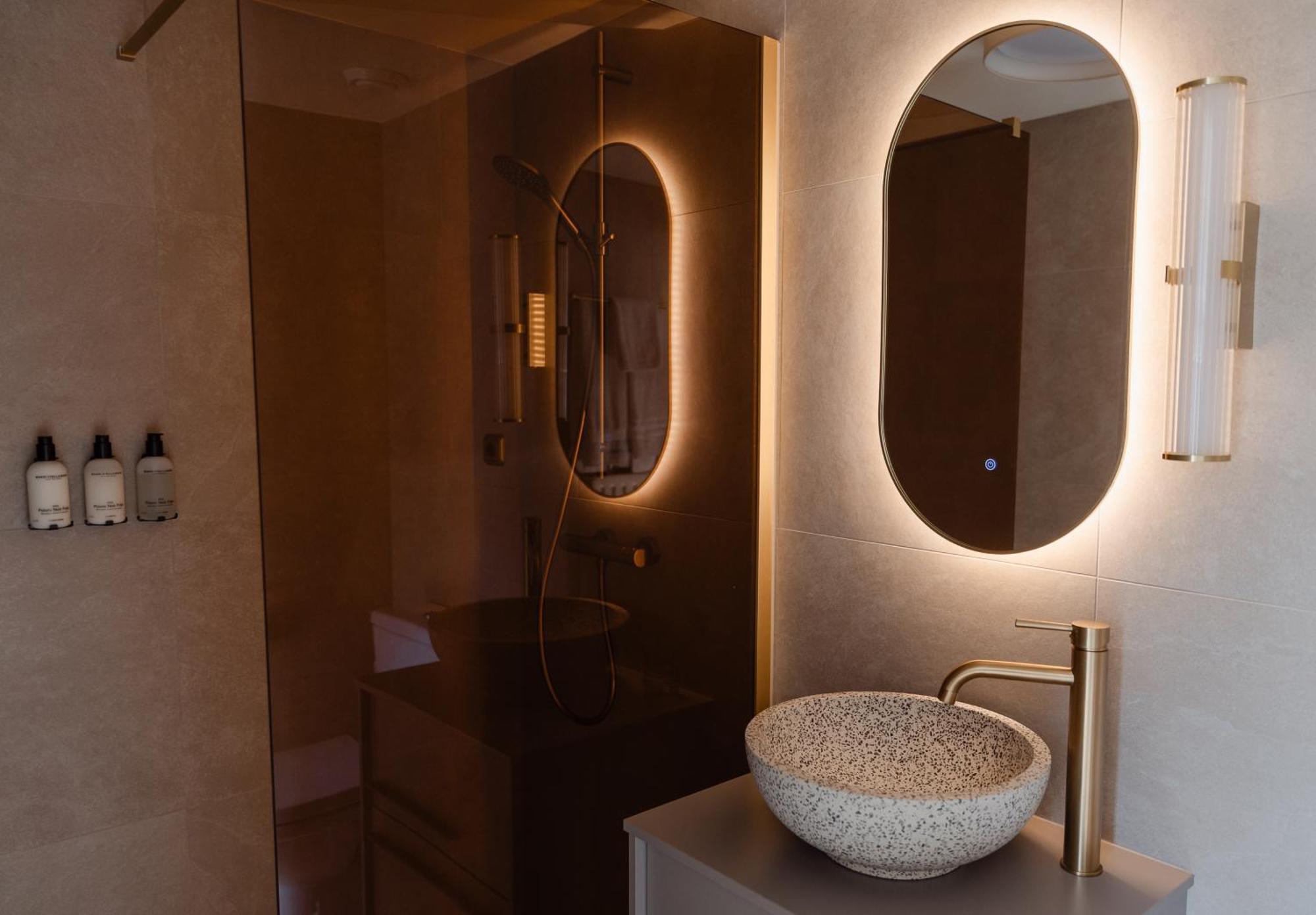 Le Virage Bistro En Hotel